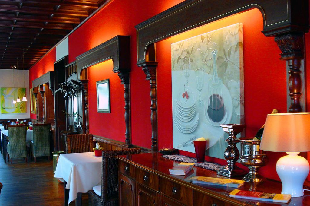 Hotel Fuerstenberg Bad Neuenahr-Ahrweiler Rum bild